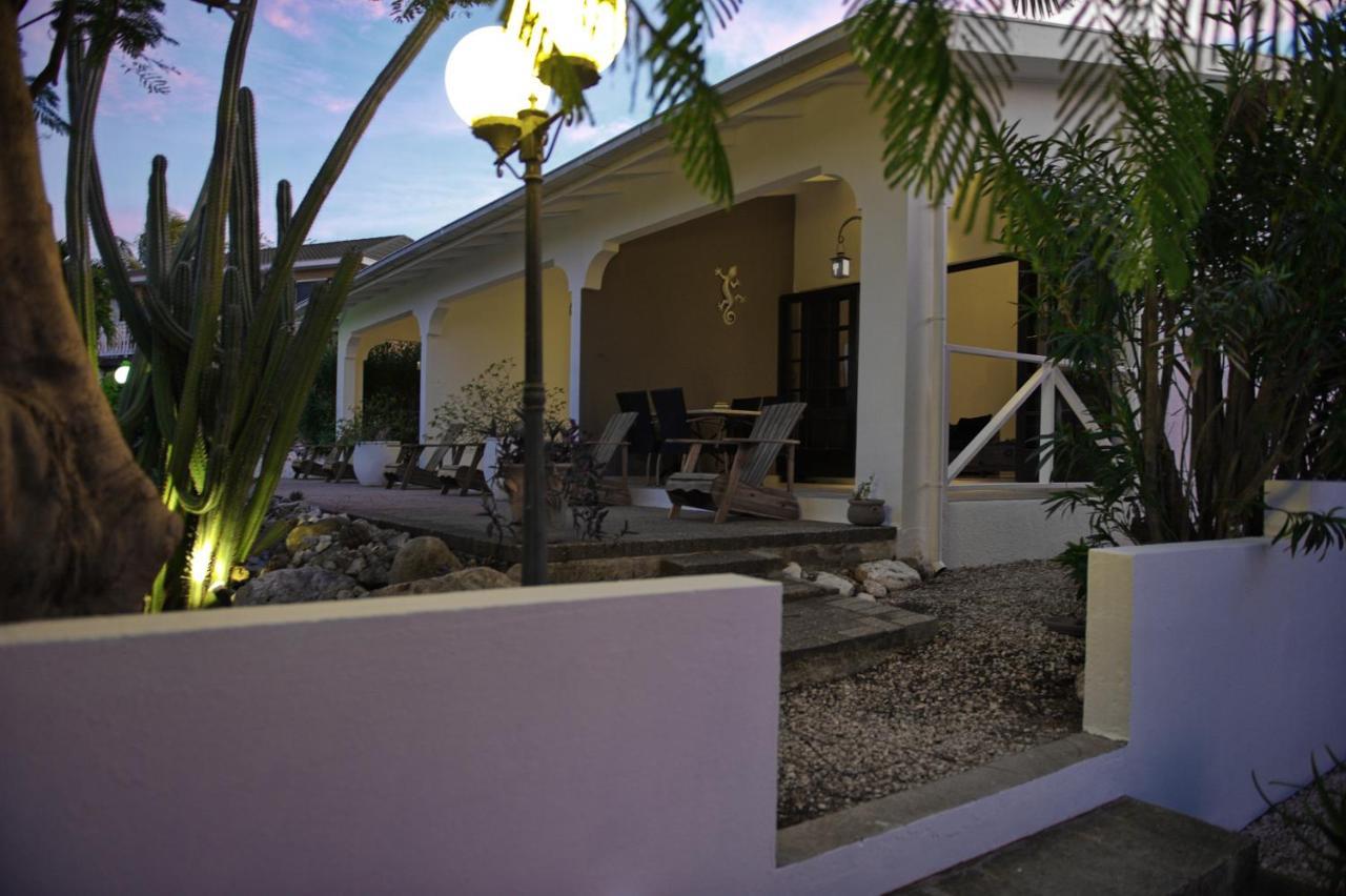 Bantopa Apartments Willemstad Kültér fotó